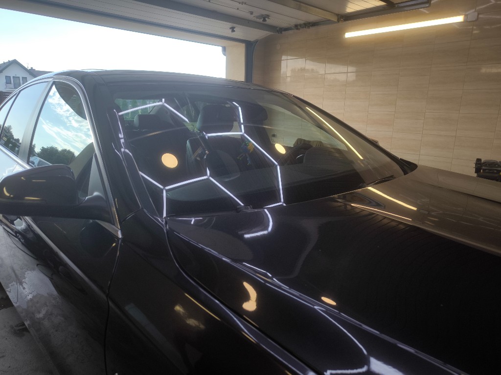 Hydrofobowe zabezpieczenie szyb samochodowych – Gold Car Autodetailing